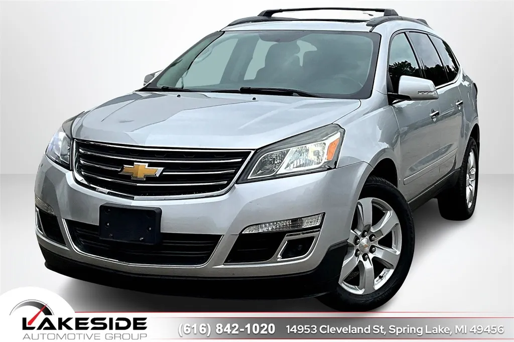 Silver 2017 Chevrolet Traverse LT for sale in Spring Lake, MI
