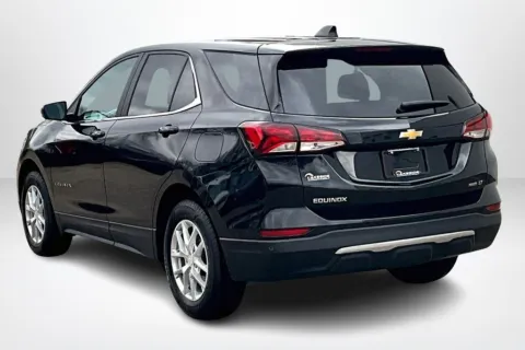 More photos of 2022 Chevrolet Equinox LT at Lakeside Automotive Group, MI