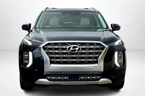 Photos of 2020 Hyundai Palisade Limited for sale in Spring Lake, MI at Lakeside Automotive Group