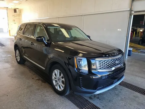 Photos of 2021 Kia Telluride LX for sale in Spring Lake, MI at Lakeside Automotive Group