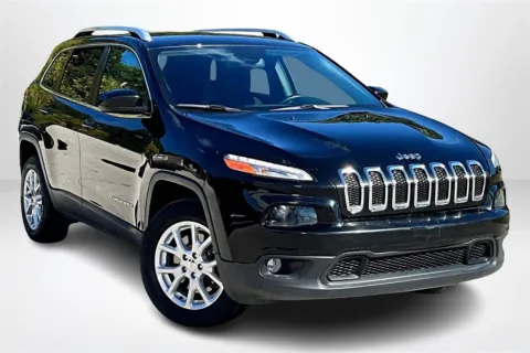 Another view of 2017 Jeep Cherokee Latitude for sale in Spring Lake, MI at Lakeside Automotive Group