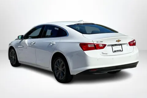 More photos of 2023 Chevrolet Malibu LT at Lakeside Automotive Group, MI