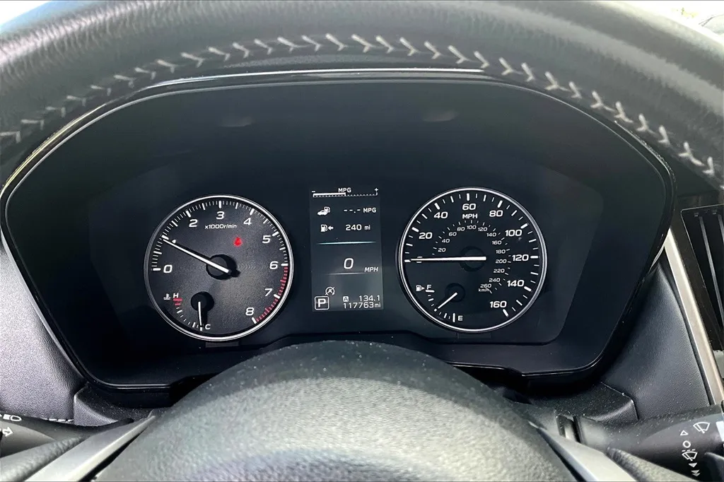 2022 Subaru Legacy Premium photo 4