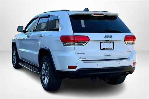 More photos of 2016 Jeep Grand Cherokee Limited at Lakeside Automotive Group, MI