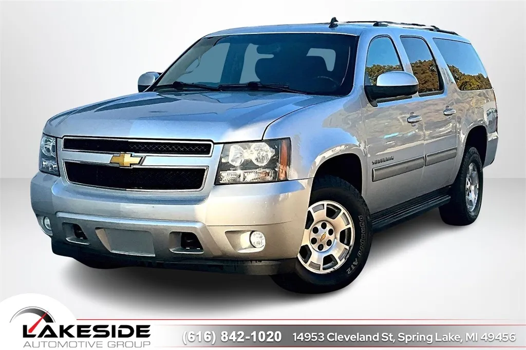Silver 2014 Chevrolet Suburban 1500 LT for sale in Spring Lake, MI