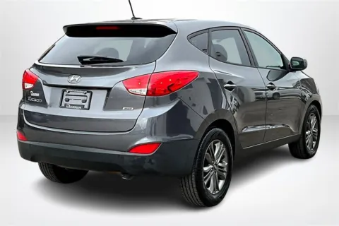 More photos of 2015 Hyundai Tucson GLS at Lakeside Automotive Group, MI