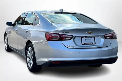 More photos of 2020 Chevrolet Malibu LT at Lakeside Automotive Group, MI