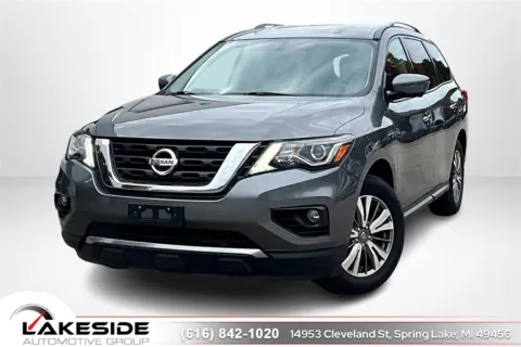 Gray 2019 Nissan Pathfinder SL for sale in Spring Lake, MI