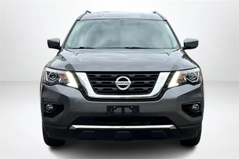 Photos of 2019 Nissan Pathfinder SL for sale in Spring Lake, MI at Lakeside Automotive Group