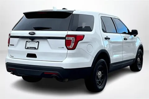 More photos of 2016 Ford Utility Police Interceptor at Lakeside Automotive Group, MI