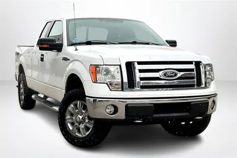 Another view of 2009 Ford F-150 XLT for sale in Spring Lake, MI at Lakeside Automotive Group
