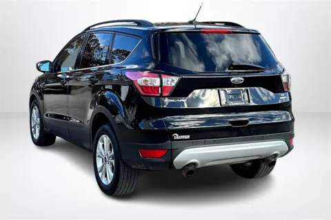 More photos of 2017 Ford Escape SE at Lakeside Automotive Group, MI