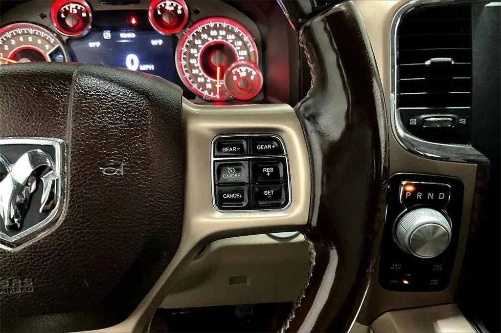 2017 Ram 1500 Laramie Longhorn photo 4