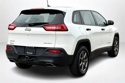 More photos of 2016 Jeep Cherokee Sport at Lakeside Automotive Group, MI