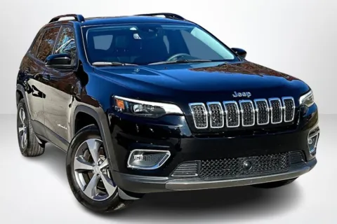 Another view of 2022 Jeep Cherokee Limited for sale in Spring Lake, MI at Lakeside Automotive Group