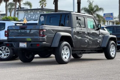 More photos of 2020 Jeep Gladiator Sport at Mossy Ford, CA