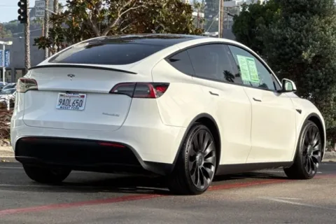 More photos of 2022 Tesla Model Y Performance at Mossy Ford, CA
