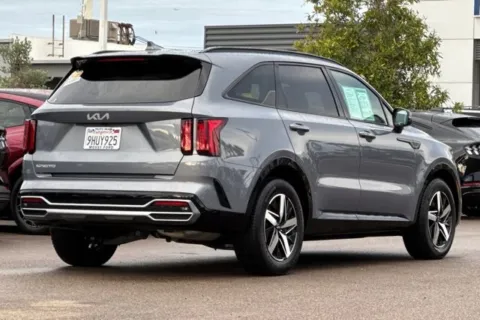 More photos of 2023 Kia Sorento S at Mossy Ford, CA