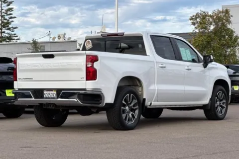 More photos of 2022 Chevrolet Silverado 1500 LT at Mossy Ford, CA