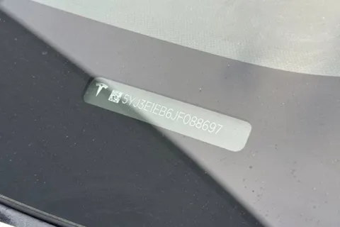 More photos of 2018 Tesla Model 3 Long Range at Mossy Ford, CA