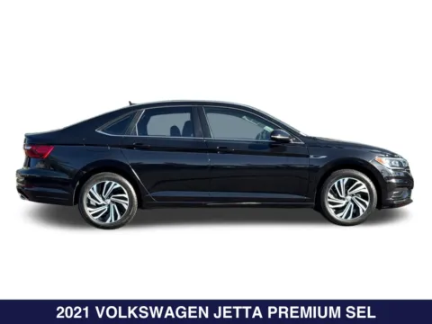 More photos of 2021 Volkswagen Jetta SEL Premium at Mossy Ford, CA