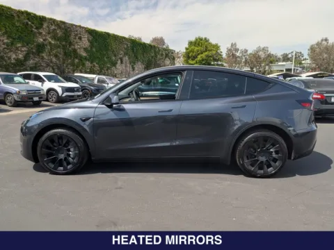 More photos of 2024 Tesla Model Y Long Range at Mossy Ford, CA