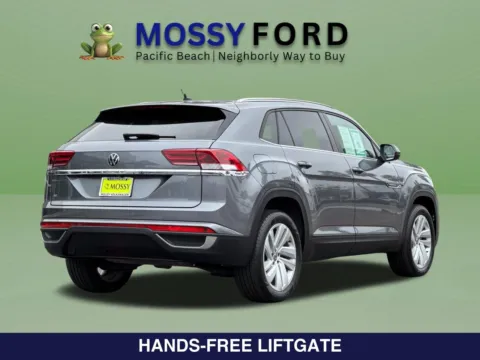 More photos of 2023 Volkswagen Atlas Cross Sport 2.0T SE w/Technology at Mossy Ford, CA