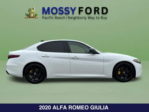 More photos of 2020 Alfa Romeo Giulia at Mossy Ford, CA