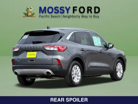 More photos of 2022 Ford Escape Hybrid SE at Mossy Ford, CA