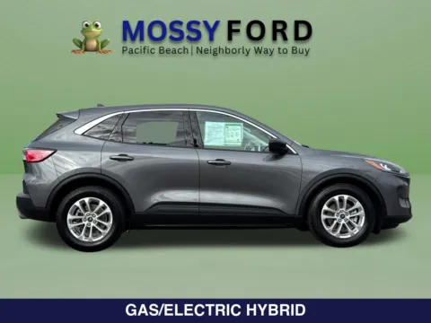 More photos of 2022 Ford Escape Hybrid SE at Mossy Ford, CA