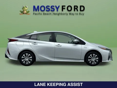 More photos of 2022 Toyota Prius Prime XLE at Mossy Ford, CA