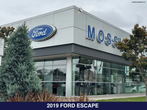 More photos of 2019 Ford Escape Titanium at Mossy Ford, CA