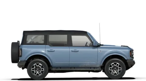 More photos of 2025 Ford Bronco Outer Banks at Mossy Ford, CA