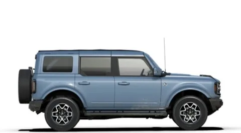 More photos of 2025 Ford Bronco Outer Banks at Mossy Ford, CA