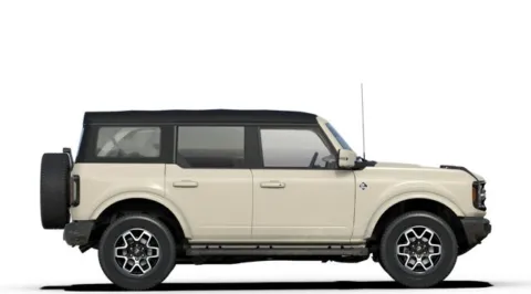 More photos of 2025 Ford Bronco Outer Banks at Mossy Ford, CA