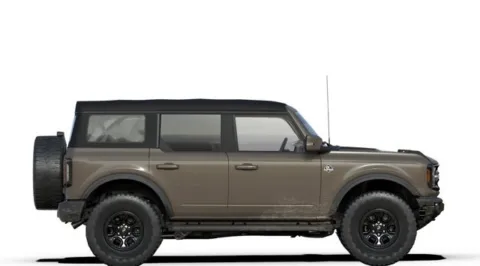 More photos of 2025 Ford Bronco Outer Banks at Mossy Ford, CA