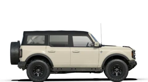 More photos of 2025 Ford Bronco Outer Banks at Mossy Ford, CA