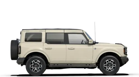 More photos of 2025 Ford Bronco Outer Banks at Mossy Ford, CA