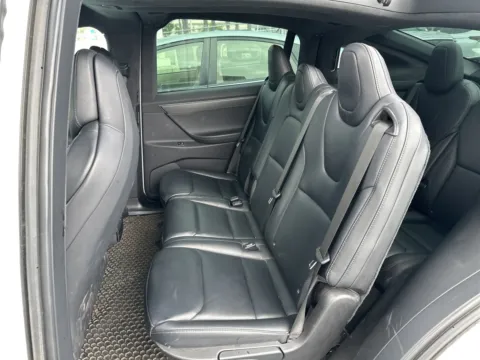 More photos of 2018 Tesla Model X 75D at Mossy Toyota, CA