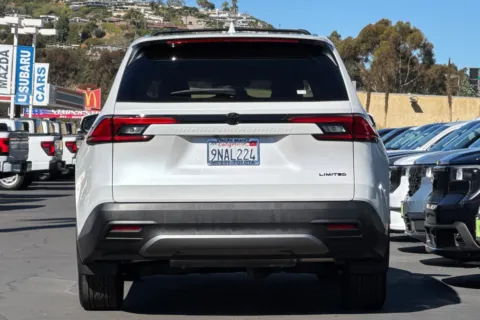 More photos of 2024 Toyota Grand Highlander Limited at Mossy Toyota, CA