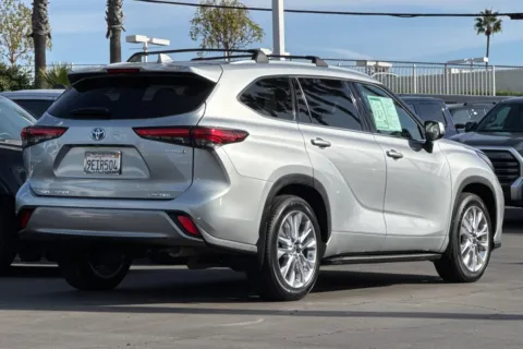 More photos of 2023 Toyota Highlander Hybrid Limited at Mossy Toyota, CA