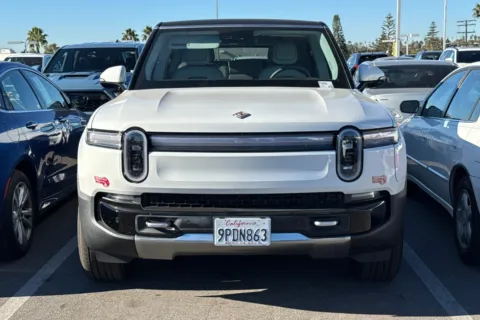 More photos of 2025 Rivian R1S Adventure at Mossy Toyota, CA