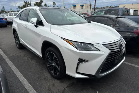 More photos of 2018 Lexus RX 450h at Mossy Toyota, CA