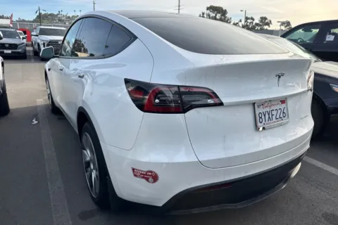 More photos of 2021 Tesla Model Y Long Range at Mossy Toyota, CA