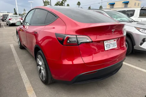 More photos of 2022 Tesla Model Y Long Range at Mossy Toyota, CA