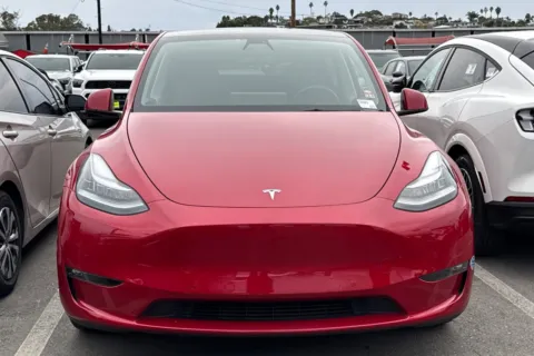 More photos of 2021 Tesla Model Y Long Range at Mossy Toyota, CA