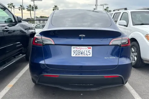 More photos of 2022 Tesla Model Y Long Range at Mossy Toyota, CA