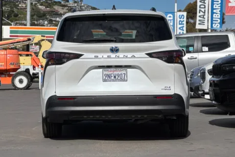 More photos of 2024 Toyota Sienna XLE at Mossy Toyota, CA