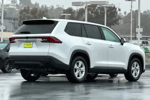 More photos of 2026 Toyota Grand Highlander LE at Mossy Toyota, CA