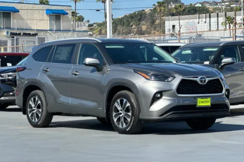 Photos of 2026 Toyota Highlander Hybrid XLE for sale in San Diego, CA at Mossy Toyota